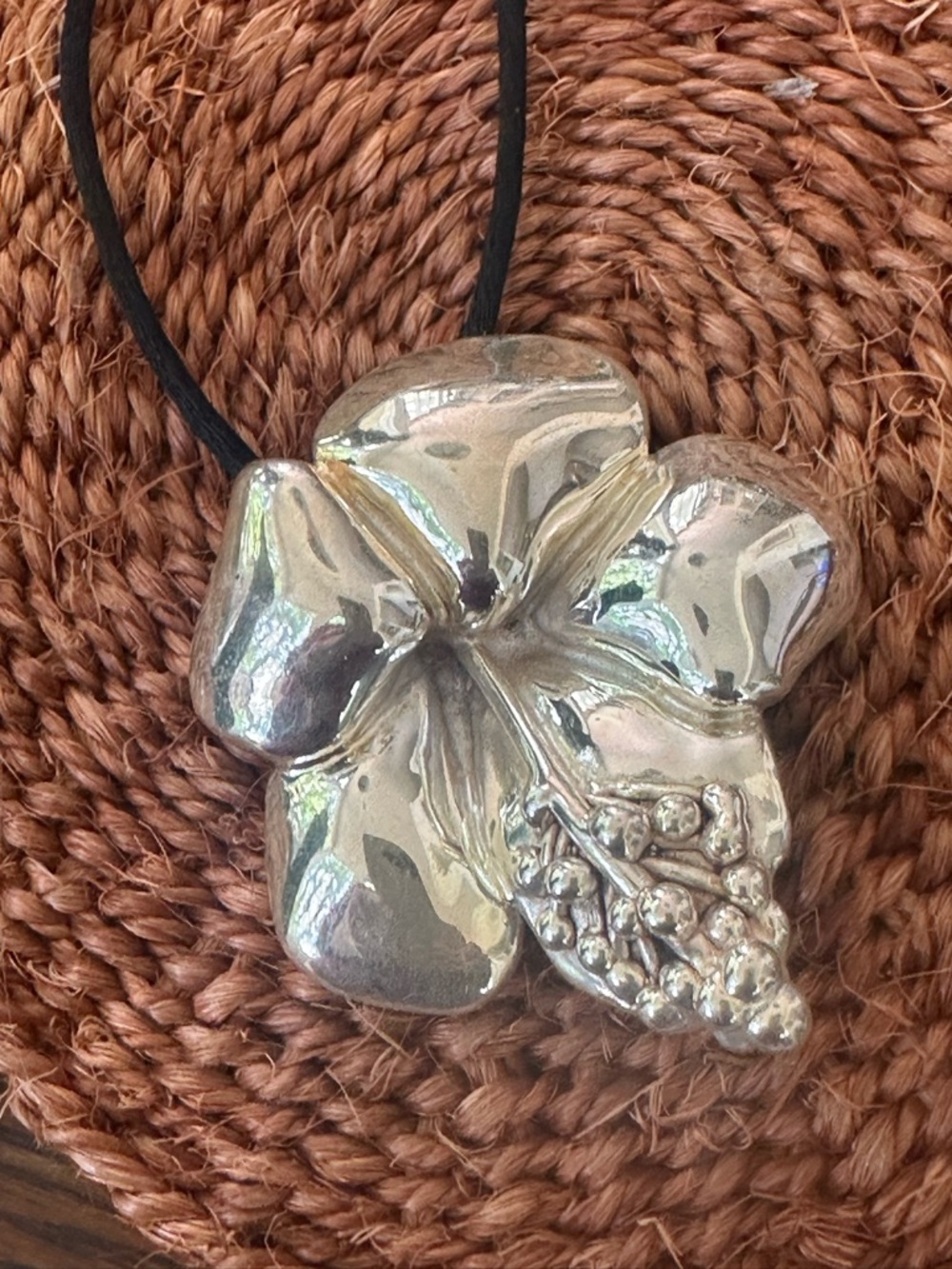 Silver Floral Pendant Necklace - Flower Design